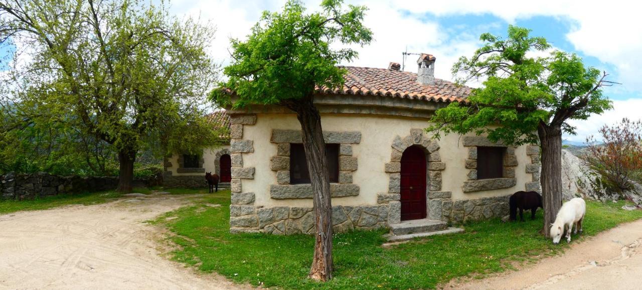 Nucleo De Turismo Rural Valle De Iruelas Las Cruceras Kültér fotó